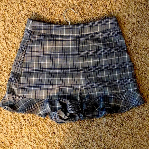 Forever 21 Pants - Forever 21 KEWT Plaid Shorts